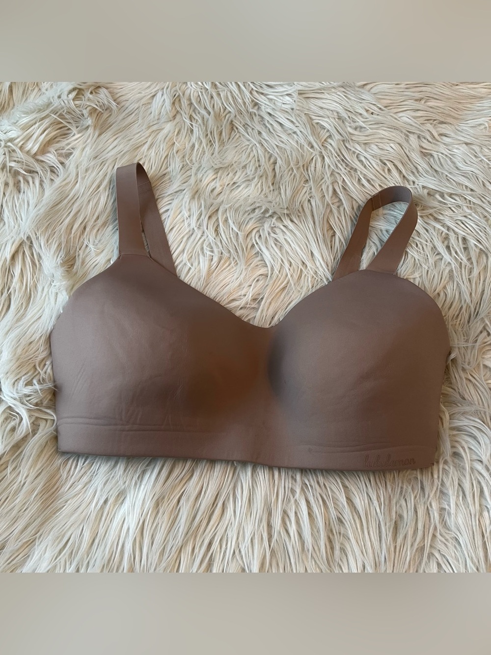 Lululemon Hold True Sports Bra Women’s Size 36E Tan Wire Free Comfort Hook Loop